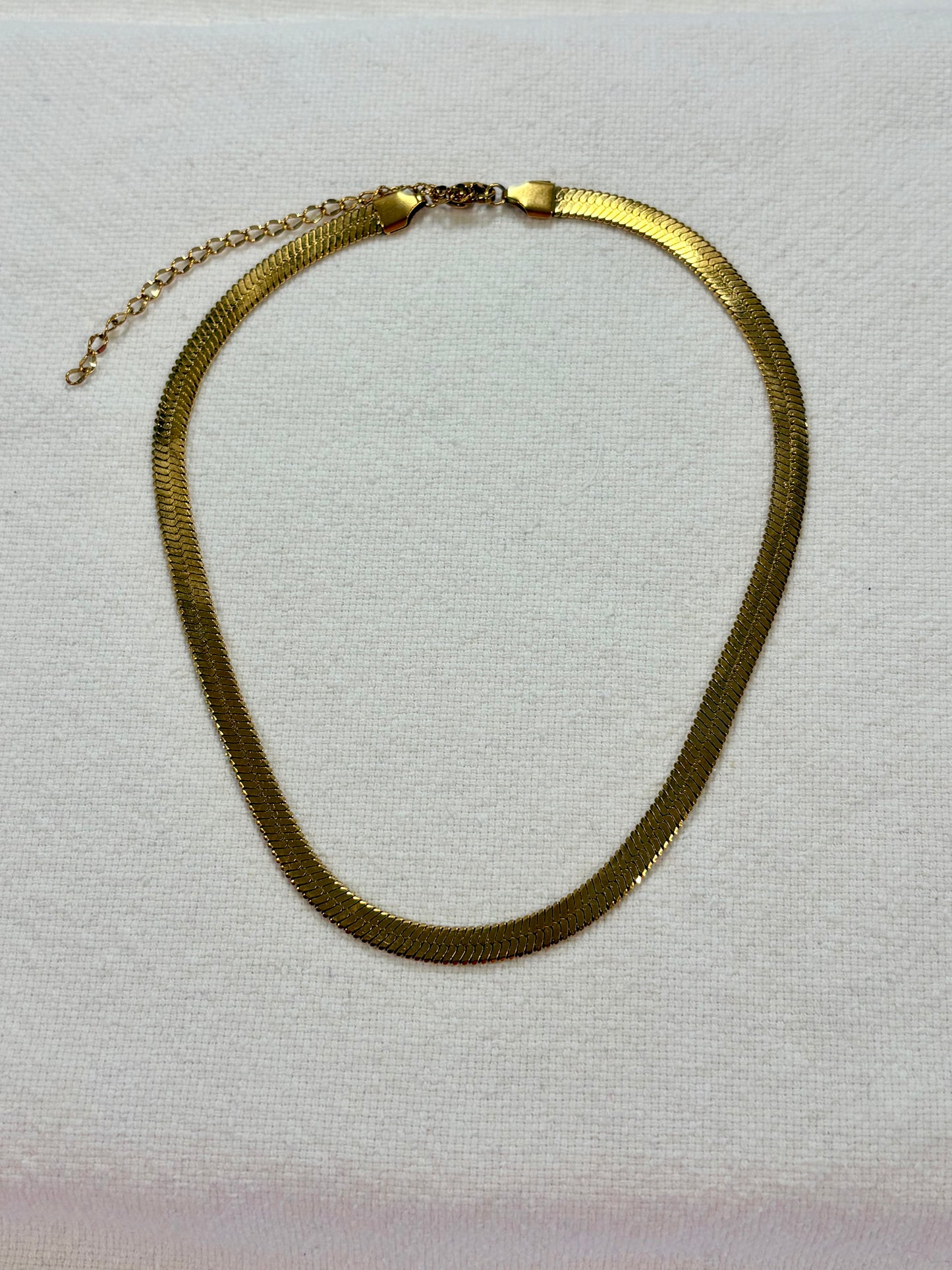 Lilly Herringbone Choker