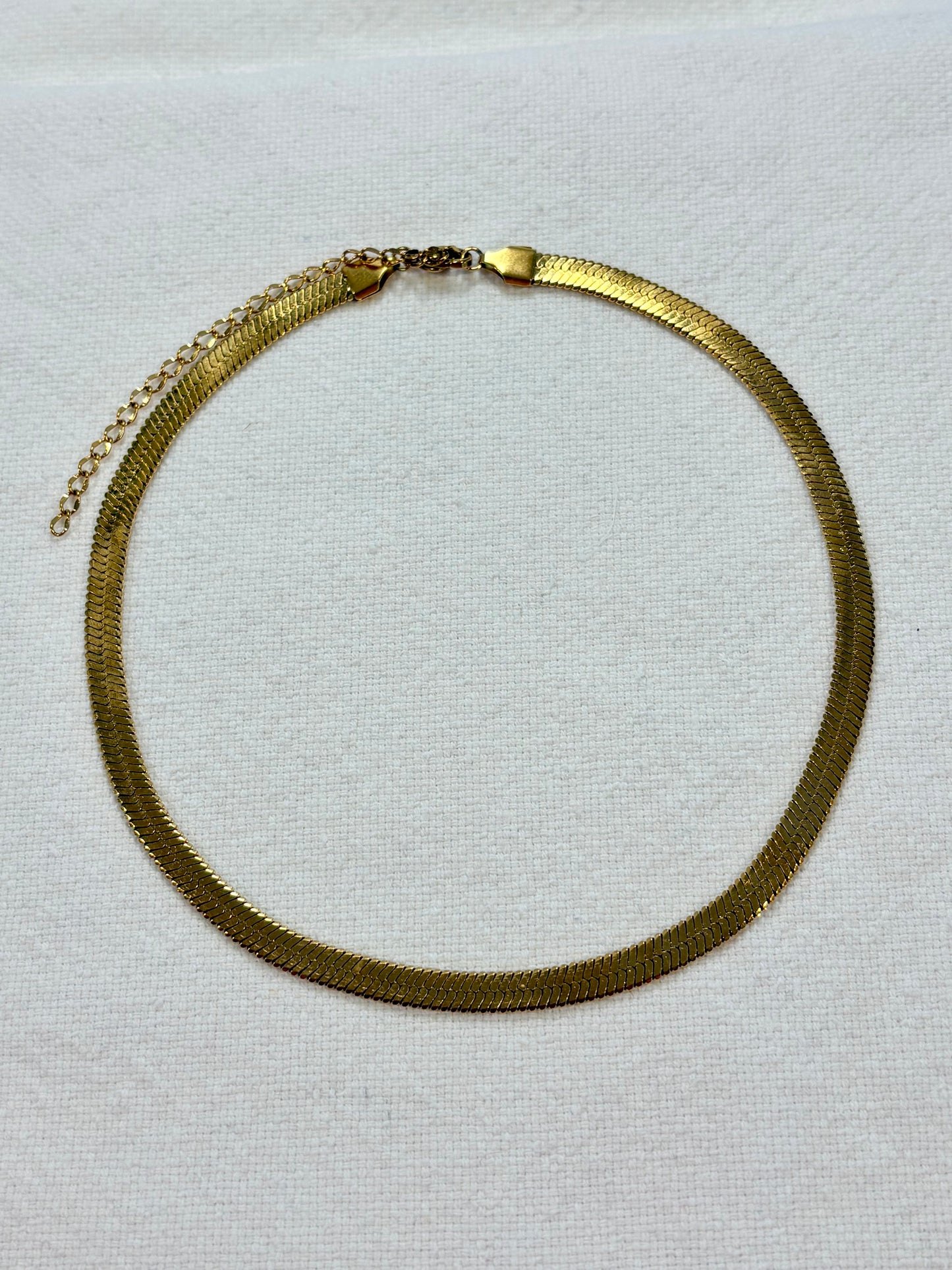 Lilly Herringbone Choker