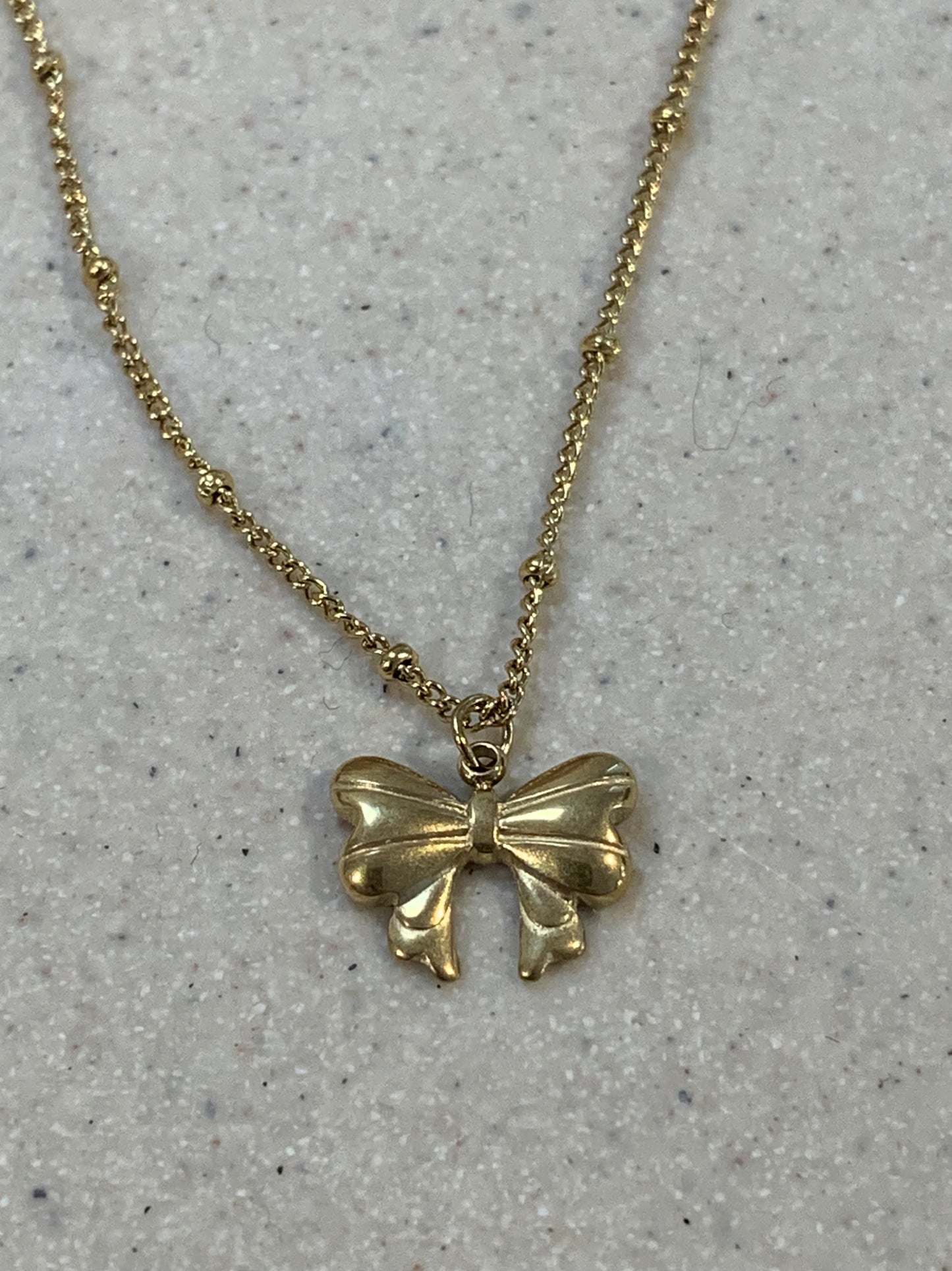 Bow Necklace