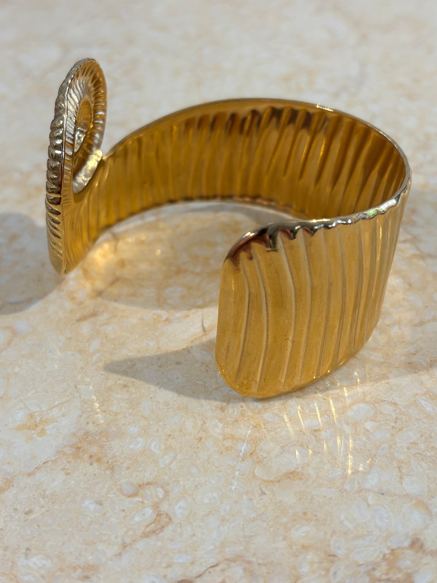 Conch Shell Cuff - Wide