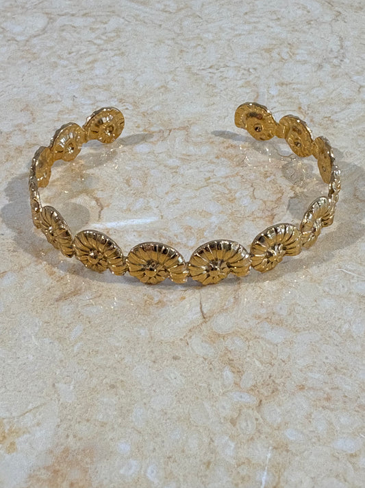 Conch Shell Cuff