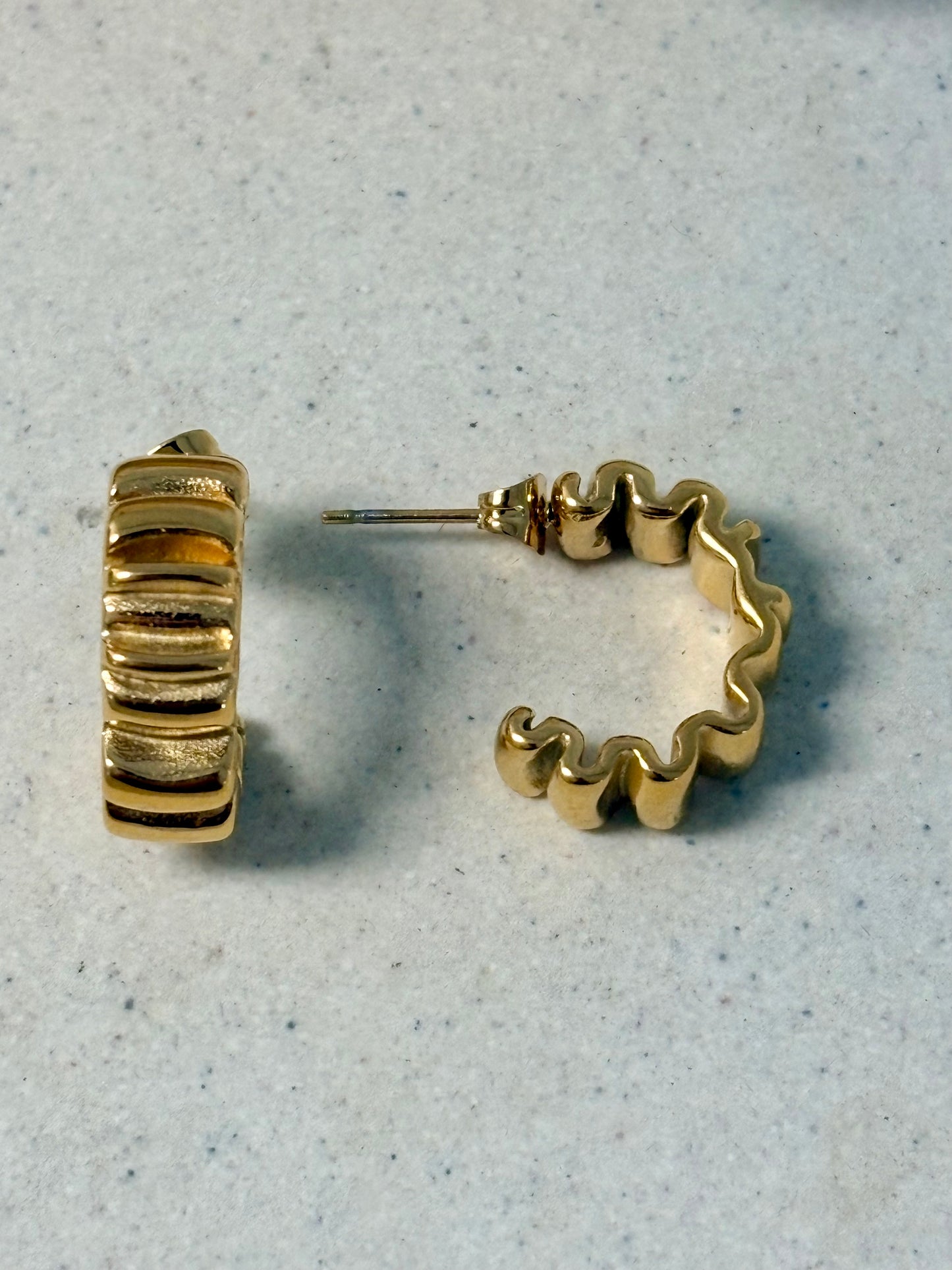 Crinkle Hoops