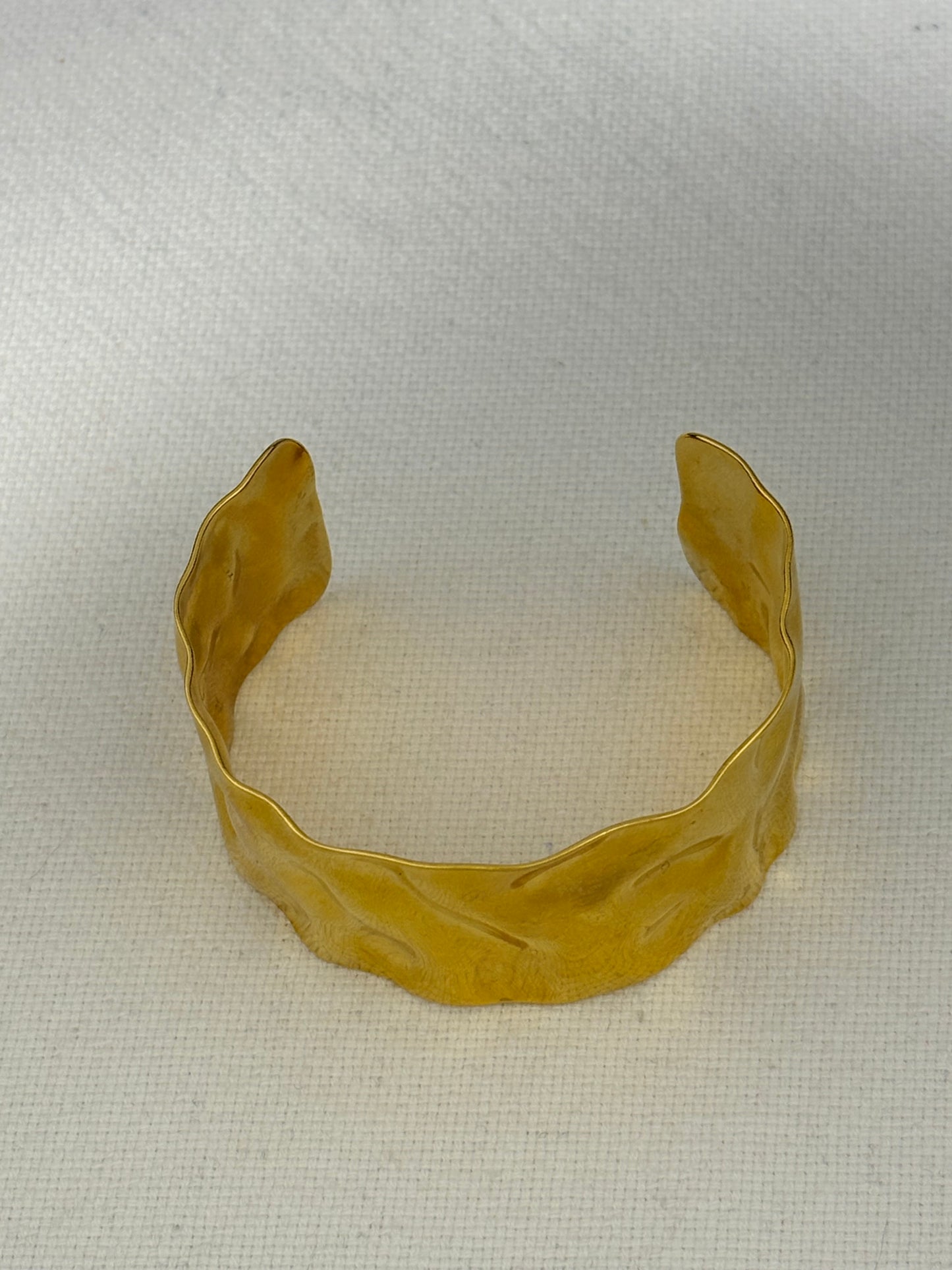 Tia Wide Cuff