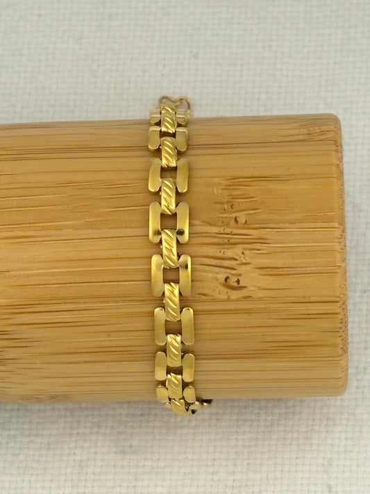 Gate Bracelet