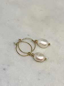 Fine Pearl Hoops